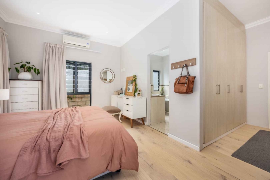 4 Bedroom Property for Sale in Kanonberg Western Cape
